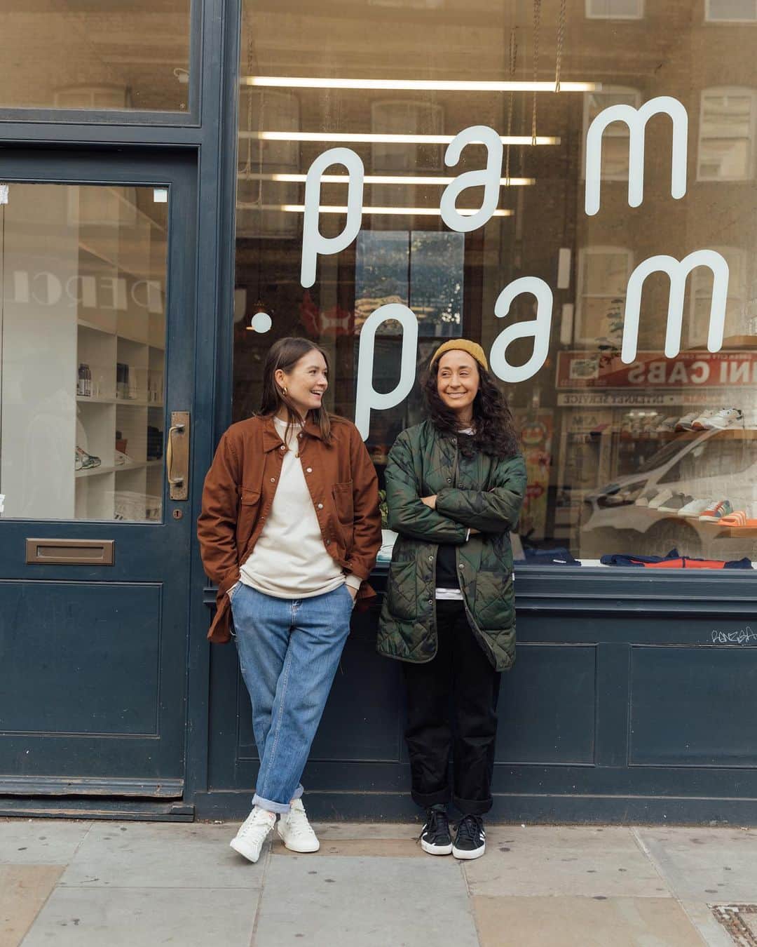 adidas UKさんのインスタグラム写真 - (adidas UKInstagram)「Meet Beth and Rio, the founders of @pampamlondon the UK’s first and only women’s sneaker boutique based in Shoreditch.   “You don’t really have to be from London to feel like your part of it” - Beth  As part of the #AtoZX series adidas Originals worked with Pam Pam to give the ZX 1000 an East End makeover.  Tap the link in bio to preview their ZX (launching this Friday) and watch the full SHPTLKS episode with adidas Originals.   #adidasZX」11月25日 4時18分 - adidaslondon