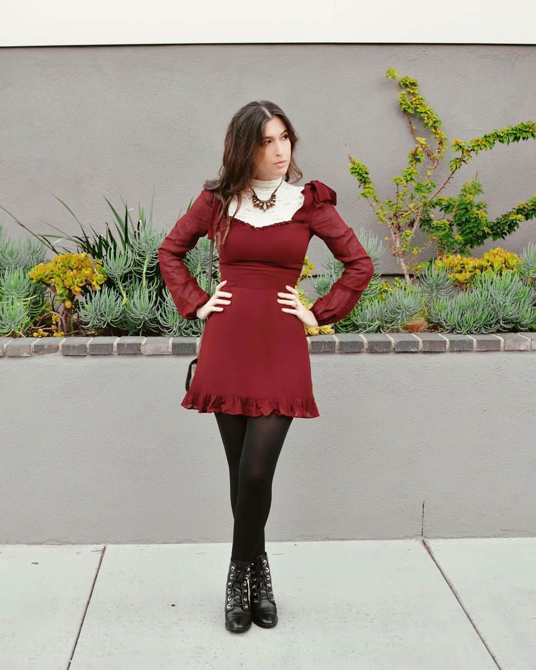 ケイト・ボイージェルのインスタグラム：「bold shoulders and burgundy bows, just because 🎀 my quest to wear all the neglected stuff in my closet that doesn’t usually see the light of day unless I’m going somewhere continues 👗 happy Tuesday!! .  I blogged this outfit and 3 others that I put together with this same top and pair of shoes on my blog @wethedreamers last week, and also linked some of my favorite mini dresses plus my top and boots on my @liketoknow.it ! screenshot this pic for all details in their app ✨」