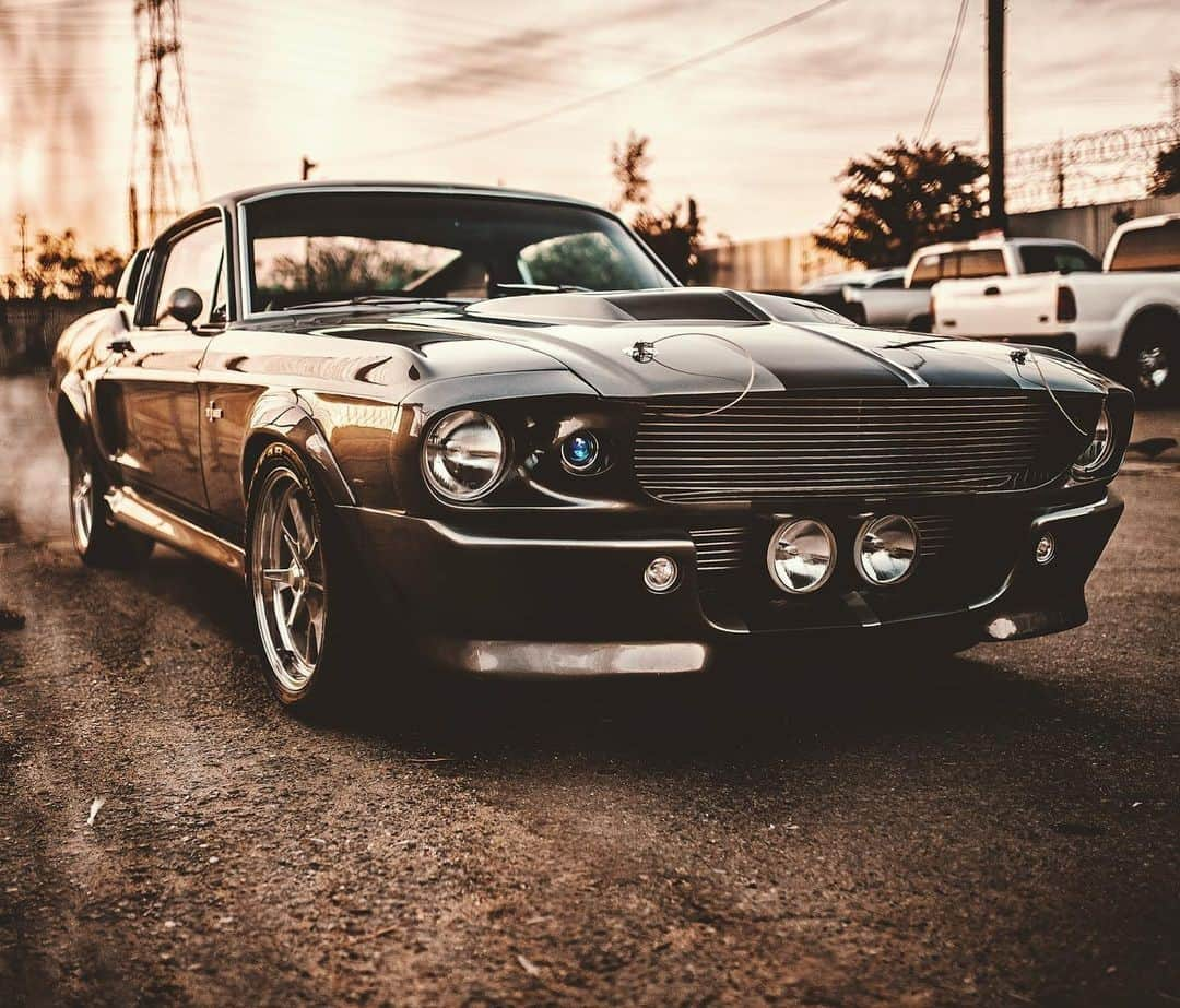 Classics Dailyさんのインスタグラム写真 - (Classics DailyInstagram)「#ClassicsFeature _____ @chromecars GT500E _____ #classiccar #musclecar #hotrod #protouring #prostreet #restomod #classicsdaily #streetrod #streetcar #customcar #hotrods #streetrods #ford #mustang #shelby #gt500」11月25日 5時01分 - classicsdaily