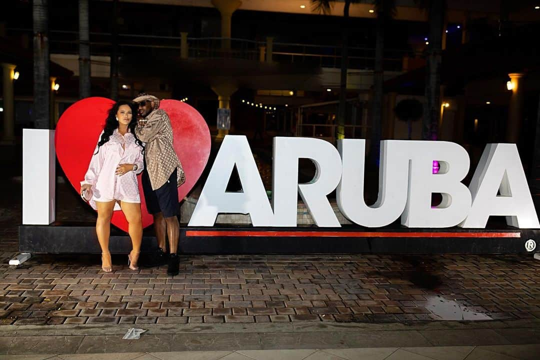 ファボラスさんのインスタグラム写真 - (ファボラスInstagram)「I wanna get drunk & make a baby tonight... then go to Walgreens in the morning 😜🤷🏾‍♂️😩🥴😂 @emilyb_   #Aruba #BdayTrip2020」11月25日 5時33分 - myfabolouslife