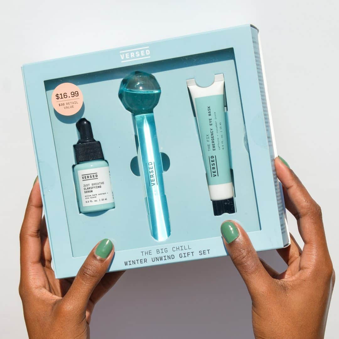 Target Styleのインスタグラム：「You're going to need (and we cannot stress this enough) this. @Versed Big Chill gift set includes a clarifying serum, eye mask, and cooling globe for de-puffing! ❄️」