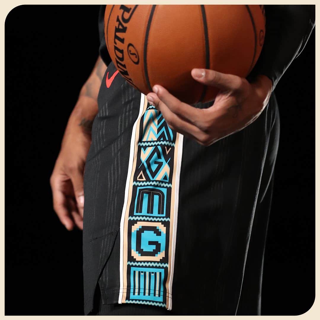 NBAさんのインスタグラム写真 - (NBAInstagram)「The @memgrizz unveil their new City edition uniform!」11月25日 7時14分 - nba