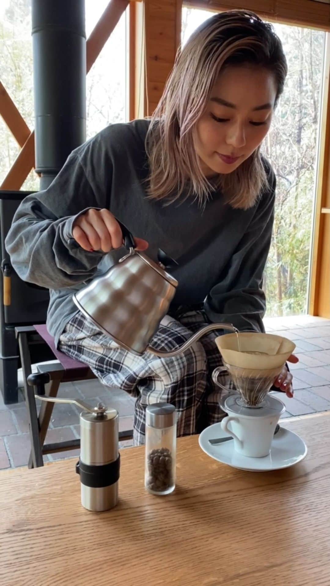 のインスタグラム：「Make coffee in nature🌲」