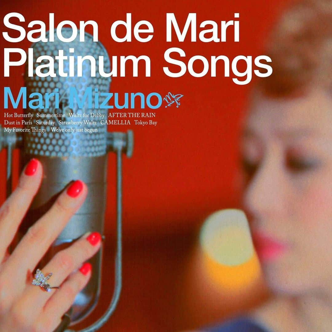 ミズノマリさんのインスタグラム写真 - (ミズノマリInstagram)「11月25日！ Salon de Mari Platinum Songs Special Editionの発売です！ たくさんの方に届きますように✨  #ミズノマリ #パリスマッチ #marimizuno #parismatch #salondemari #salondemariplatinumsongs #サロンドマリ」11月25日 7時53分 - mari_mizuno