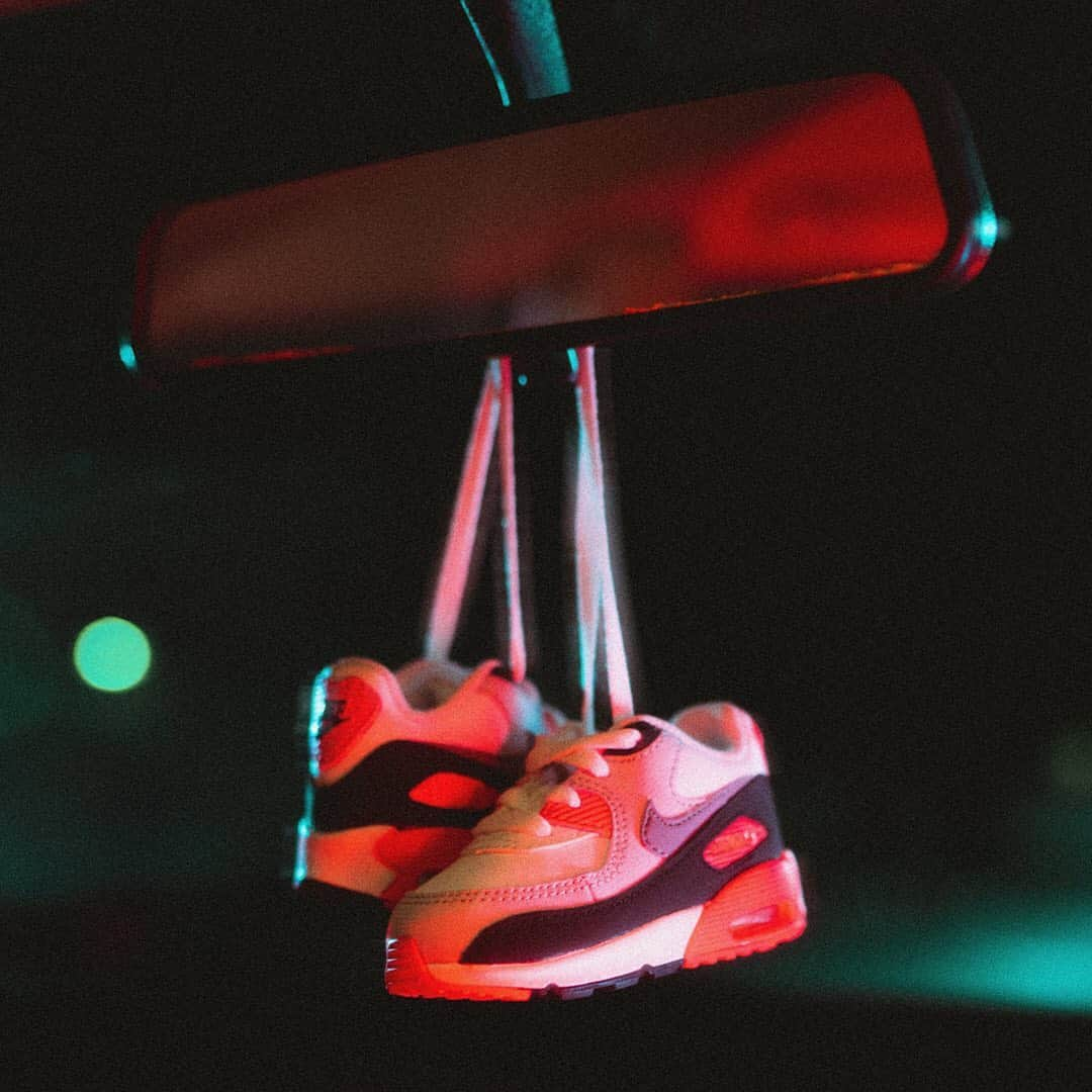 HYPEBEASTさんのインスタグラム写真 - (HYPEBEASTInstagram)「@hypebeastcarclub: @43einhalb's @mercedesbenz 190E is celebrating the legendary @nike Air Max 90 "Infrared." The car features a number of visible upgrades to make it fit the shoe and 43einhalb’s message. For example, the wheels feature center-locking caps that are finished with the stalwart’s signature, while the hood takes after Rolls-Royce‘s “Spirit of Ecstasy” as it now sports an Air Max 90 hood ornament — and because Rolls-Royce’s mascot is called Emily, the new AM90 decoration has been aptly named “Air-maly.” Altogether, this is a huge nod to the ’90s — and not just the shoe. Check the link in bio on how you could win this nostalgic car.⁠⠀ Photo: 43einhalb⁠」11月25日 7時56分 - hypebeast