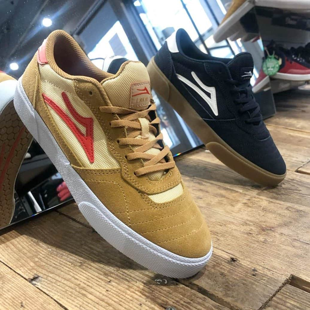 ラカイリミテッドフットウェアさんのインスタグラム写真 - (ラカイリミテッドフットウェアInstagram)「@skatestoreutrecht 🤝 Cambridge in Tobacco/Flame and Navy/Gum Suede Support your local skateshop #Lakai #SupportYourLocalSkateShop」11月25日 8時12分 - lakailtd