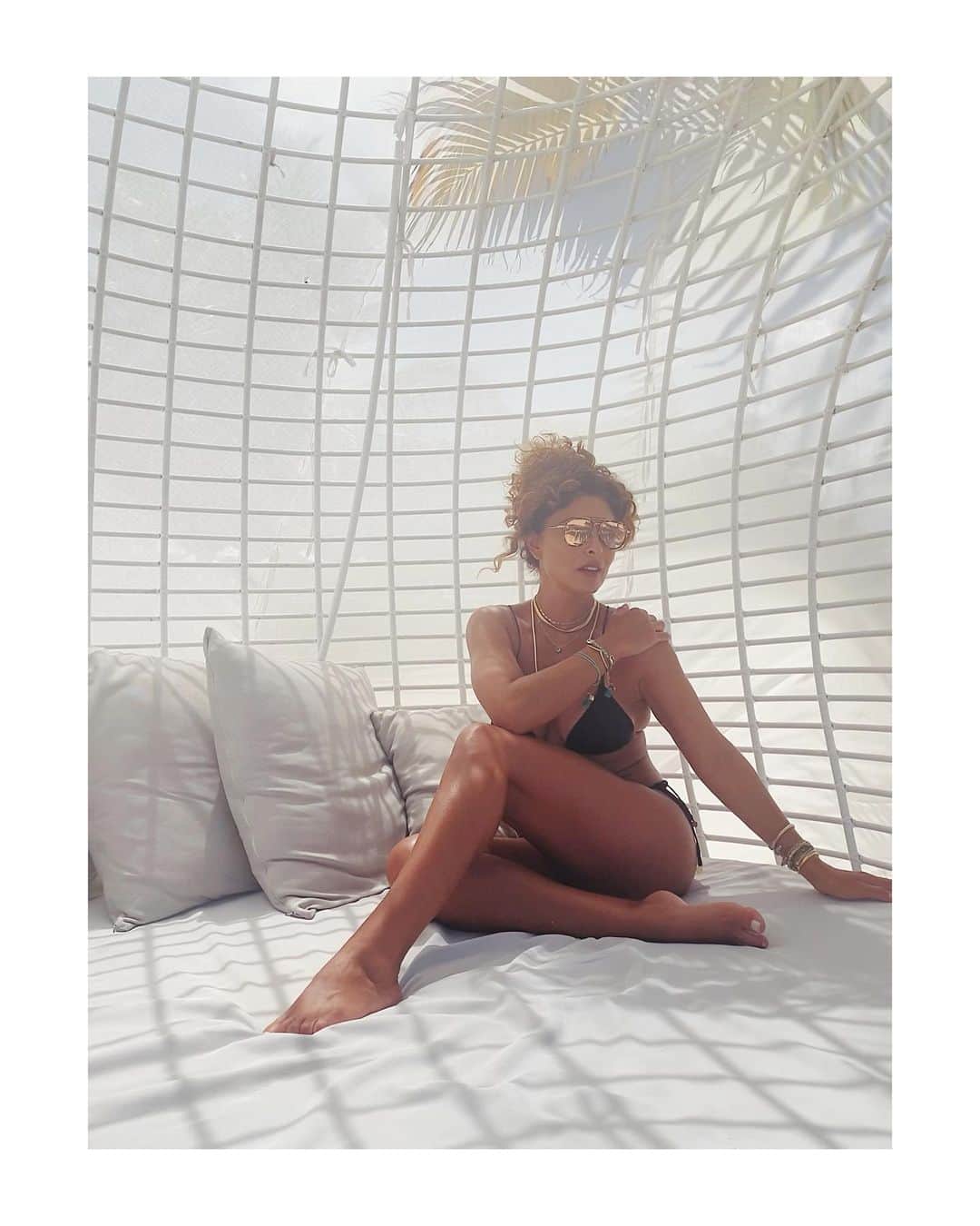ジュリアナ・パエスのインスタグラム：「Lighter... Brighter #maldivas」