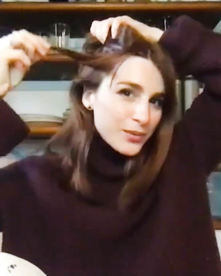 福原かれんのインスタグラム：「If you didn’t catch it earlier this week, my Q&A with @maybeayacash is up! As always link in bio✌🏻」