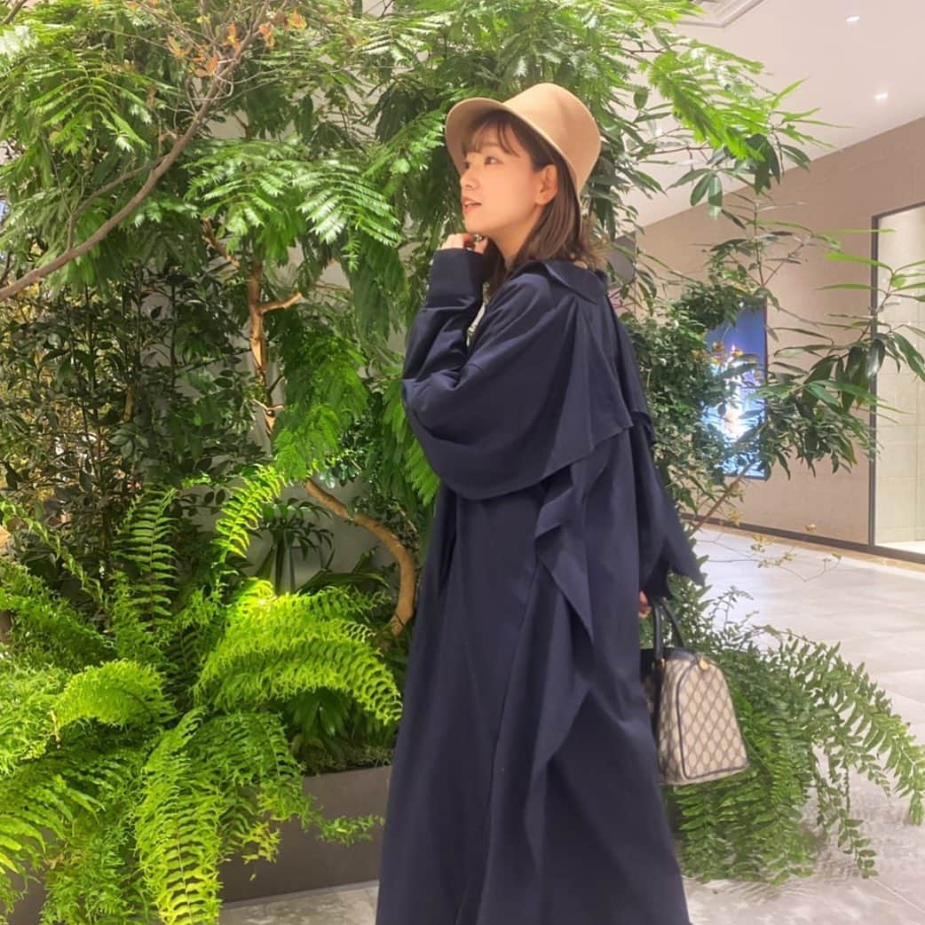 藤澤友千菜のインスタグラム：「👗 ・ お気に入りの #clane  バックスタイルがなんとも可愛いの... 沢山着てる🤍 **˟*˟⁕˟*˟**˟*˟⁕**˟*˟⁕˟*˟**˟*˟⁕ #goodmorning #fashion #code #model #gucci #onepiece #shopping #コーデ #ファッション #モデル #クラネ #羽織り #ワンピース #バックフリル #コーディネート #藤澤友千菜 #ゆち服 #オールドグッチ」