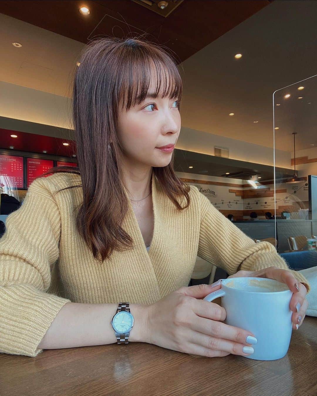 rats1316のインスタグラム：「・ 🍋🍋🍋 ・ #カラーニットおばさん @basement_online のカシュクールニット🧶 イエローの色味が絶妙◎ ・ ・ ・ #ママ#ママコーデ#ママファッション#code#basementonline  #ootd#outfit#mamagirl#北海道ママ#札幌ママ#三児の母#お洒落さんと繋がりたい#プチプラコーデ#今日のコーデ#ママライフ#ロカリ#スナップミー#mineby3mootd#ponte_fashion#4yuuu#きょコ#今日の服#大人カジュアル#主婦#男の子ママ #ビュースタグラマー#mamagirl_sugotoku」