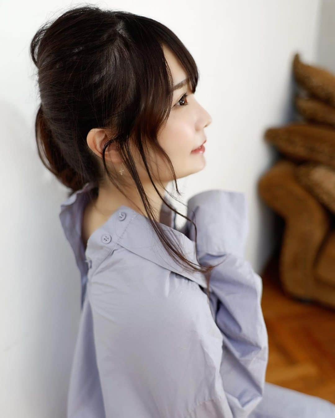 武田美憂のインスタグラム：「. 昨日は夜中に断捨離してストレス発散💣 寒いけど今日もがんばりましょーう！ . #いいねしてね #portrait #portraitphotography #model #japanesegirl  #racequeen #レースクイーン #グラビア #水着 #ハウススタジオ #被写体モデル #被写体 #モデル #作品撮り #ポトレ #ポートレート #followme」