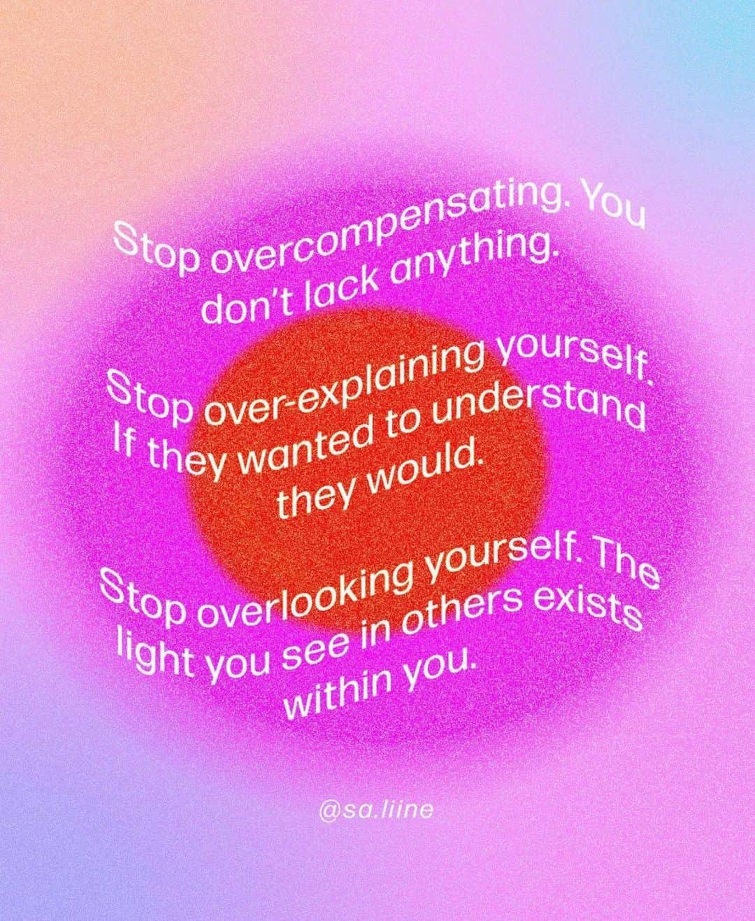 テス・ホリデーのインスタグラム：「This is your reminder to shine bright baby, blind em✨ art by @sa.liine & @subliming.jpg 💫」