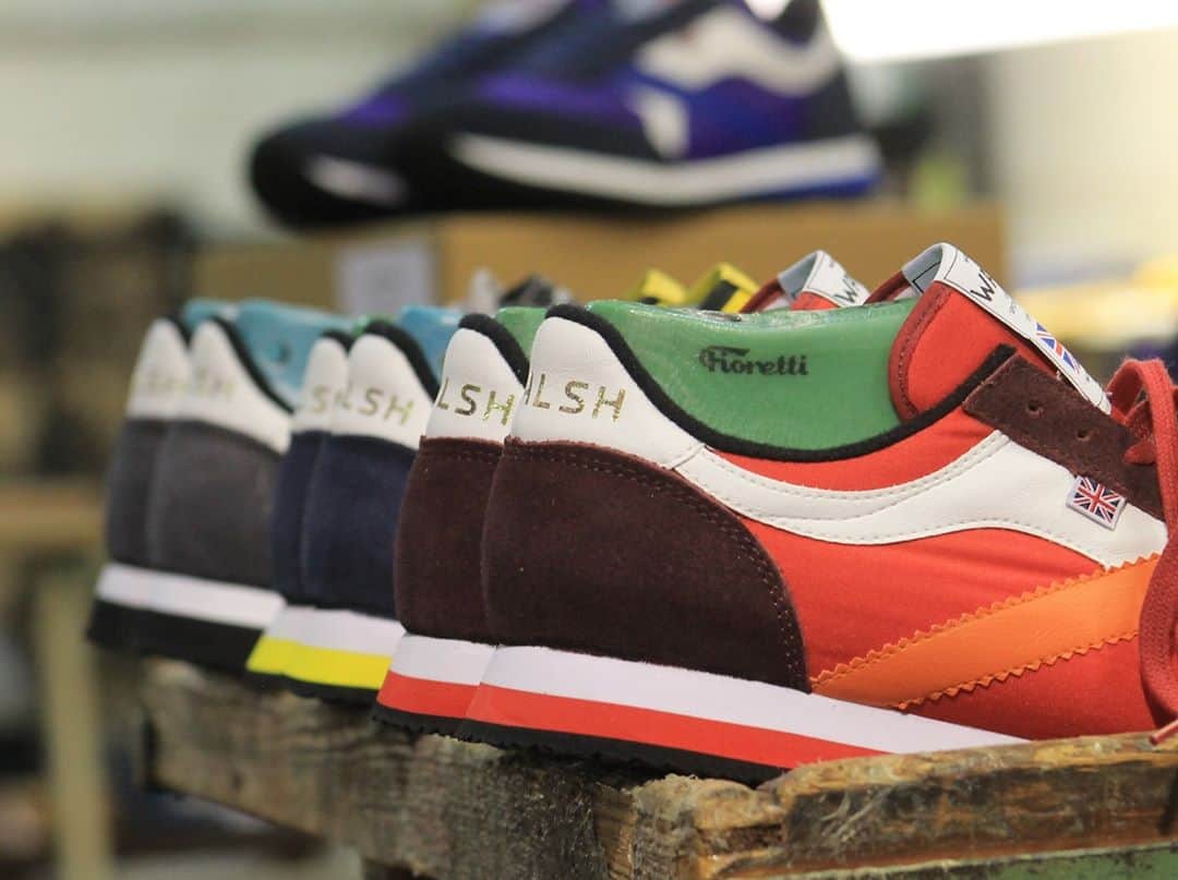 ウォルシュのインスタグラム：「Who has bagged a pair from our latest Tornado drop?!🙋🙋‍♂️ . . . #normanwalshuk #normanwalsh #britishmanufacturing #madeinbritain #ukmfg #shoes #footwear #sneakers」