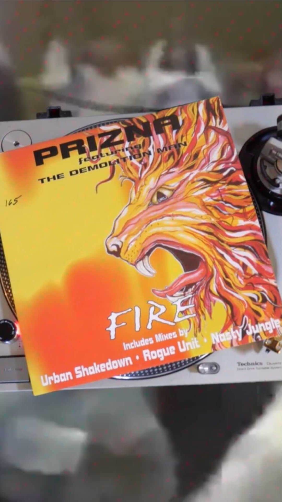 ルディメンタルのインスタグラム：「This record always goes off - 'Fire' by Prizna. 90s jungle at its best 🔥」