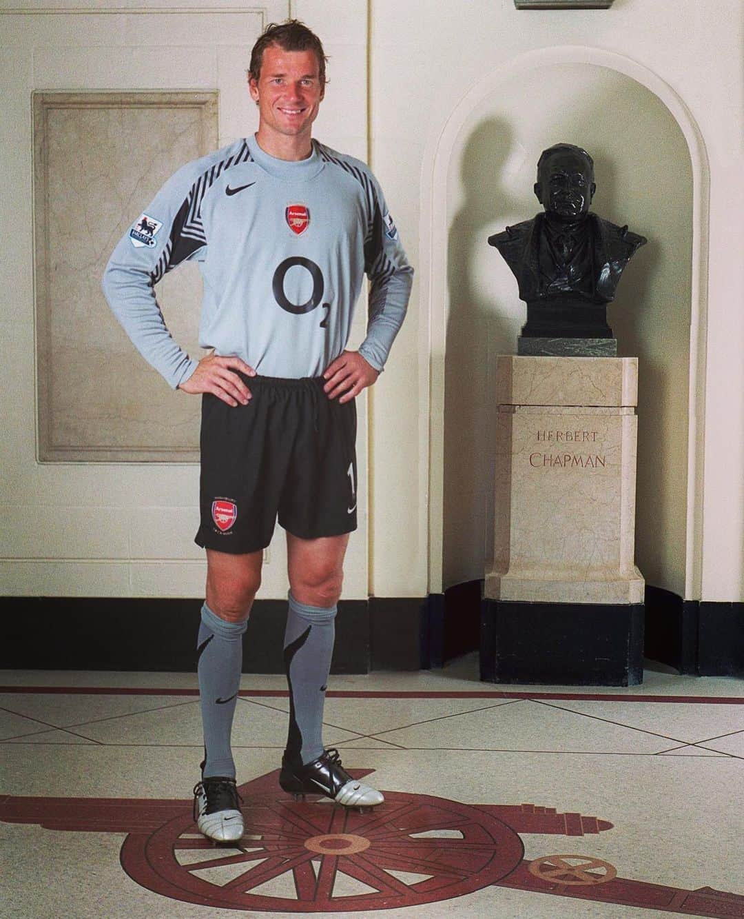 アーセナルFCさんのインスタグラム写真 - (アーセナルFCInstagram)「🧤 𝕁𝕃𝟙 🧤 ⁠⠀ ⁠⠀ #Arsenal #Lehmann #AFC #Gunners #Invincible」11月10日 19時53分 - arsenal