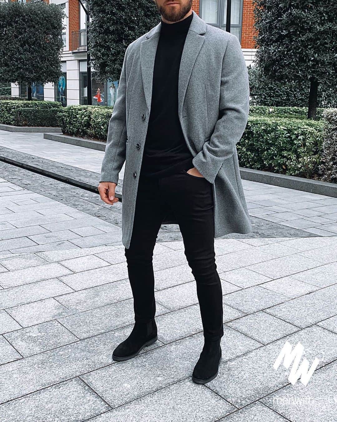 Men Withのインスタグラム：「Great photo of our dear friend @sammarvin_ 👌🏽 #menwithstreetstyle」