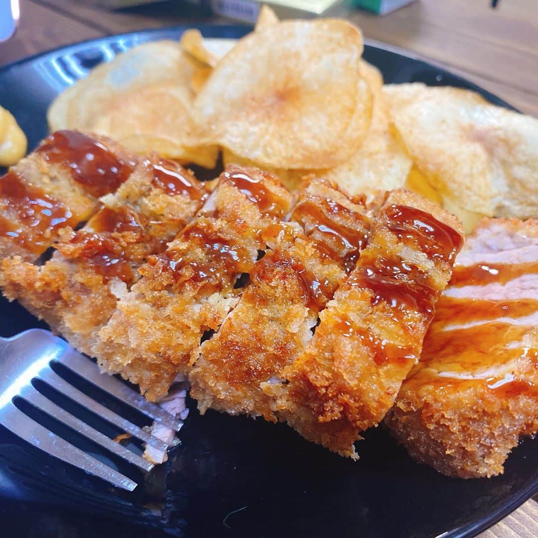 蛇足のインスタグラム：「今日の川村飯店 ヒレカツポテチ」