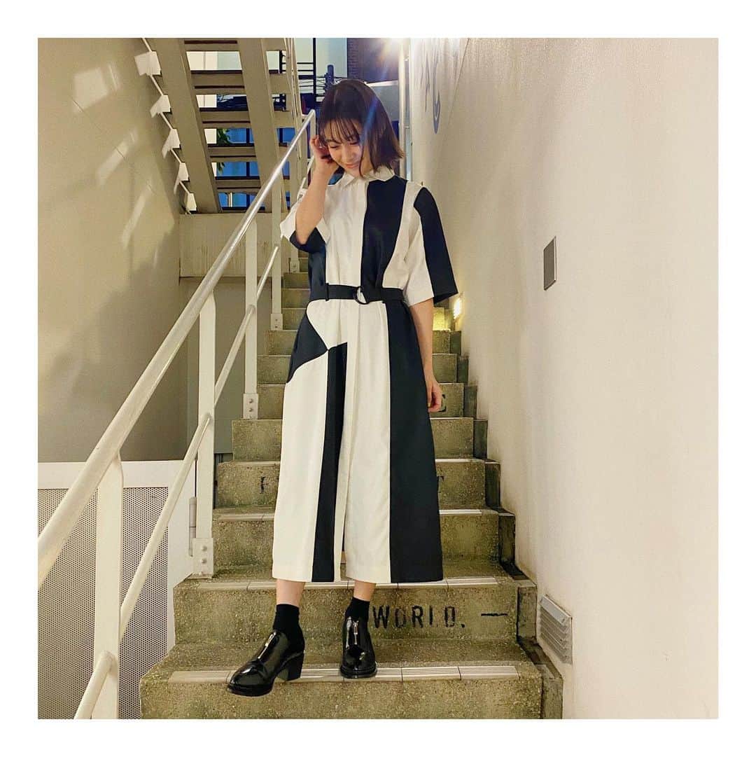 加村真美のインスタグラム：「11月12日(木)21時から放送の 読売テレビ『最高の最下位』 (日本テレビ系列全国ネット) にVTR出演します！！  ぜひ観てください！  #映え意識したけど #ぎこちない #最高の最下位」