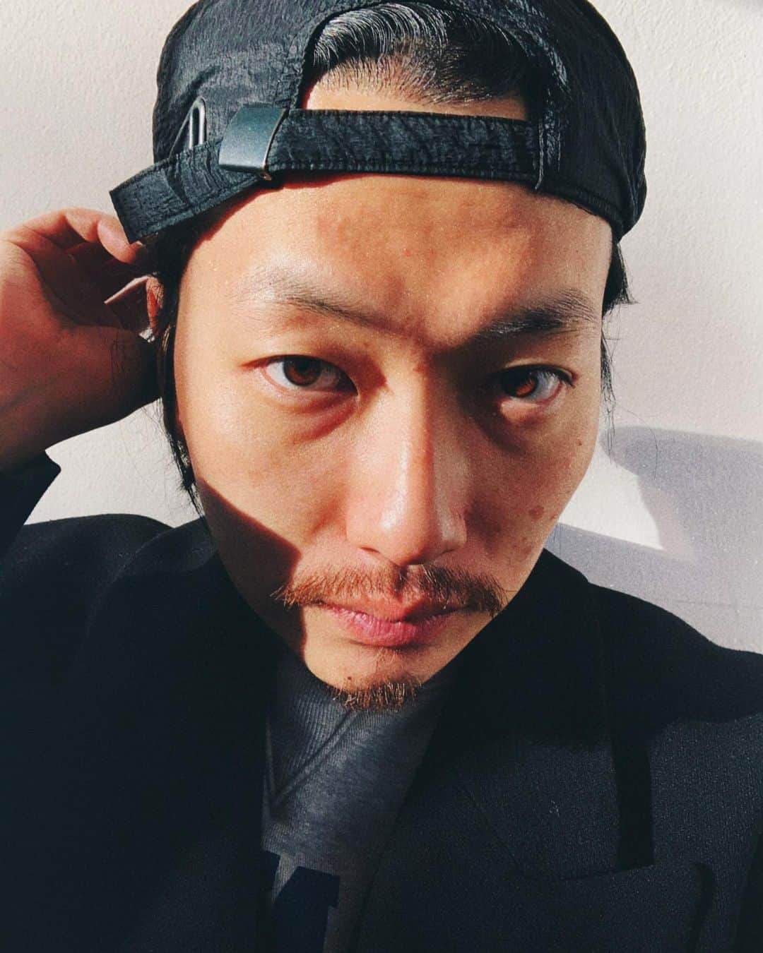 イ・ドンフィさんのインスタグラム写真 - (イ・ドンフィInstagram)「브라운아이즈」11月10日 21時24分 - dlehdgnl