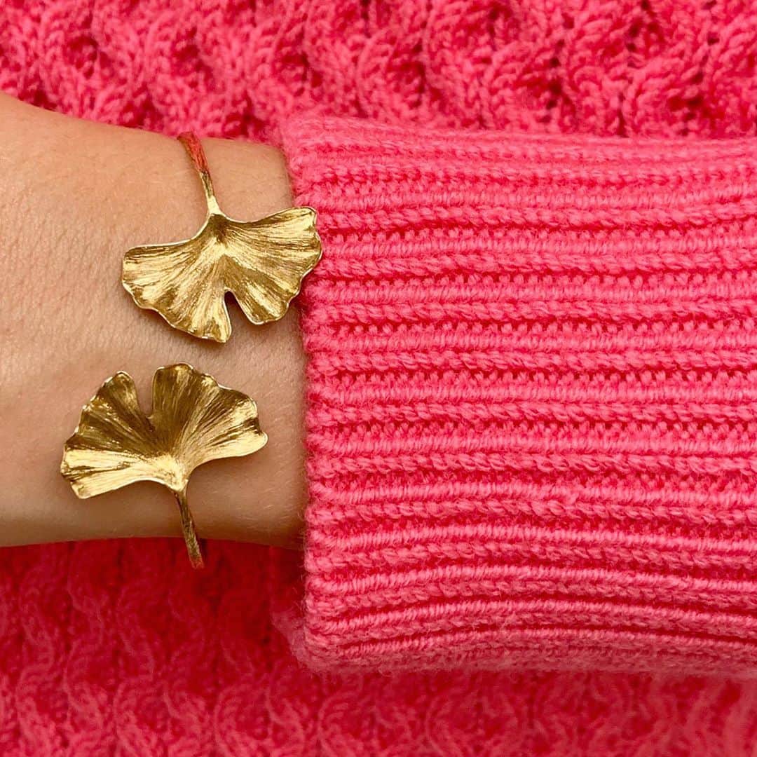 オーレリービダマンのインスタグラム：「Ginkgo leafs !  #ginkgo #aureliebidermann」