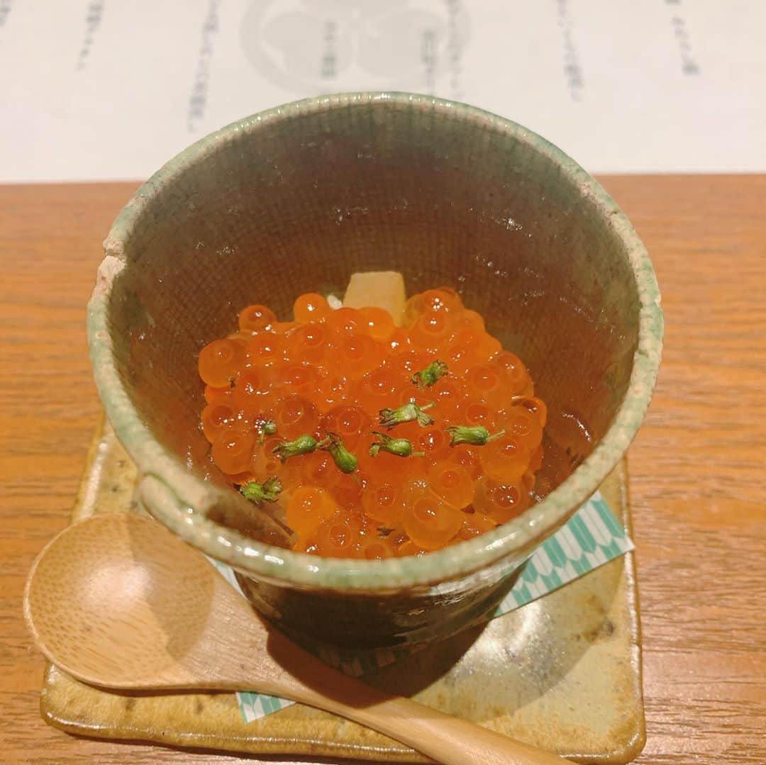 SPARAさんのインスタグラム写真 - (SPARAInstagram)「先月のくずし之助ディナー 焼栗豆腐みたらし餡 さつま芋といくらの飯蒸し 静岡牛ザブトンのカツレツ お造り 新銀杏と大黒しめじの茶碗蒸し 秋鮭の味噌グラタン 土瓶蒸し 新米と西京焼き シフォンケーキのデザートもいただきました♡♡♡ どれも絶品だけど最初の焼栗豆腐が美味しかった♡  @kuzushinosuke  #くずし之助  #浜松ディナー #亜子ログ」11月10日 21時31分 - spara_aco
