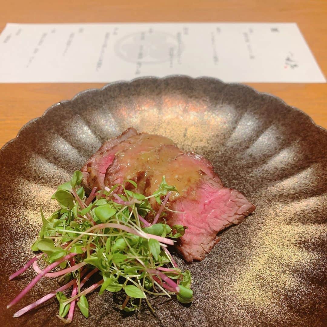 SPARAさんのインスタグラム写真 - (SPARAInstagram)「先月のくずし之助ディナー 焼栗豆腐みたらし餡 さつま芋といくらの飯蒸し 静岡牛ザブトンのカツレツ お造り 新銀杏と大黒しめじの茶碗蒸し 秋鮭の味噌グラタン 土瓶蒸し 新米と西京焼き シフォンケーキのデザートもいただきました♡♡♡ どれも絶品だけど最初の焼栗豆腐が美味しかった♡  @kuzushinosuke  #くずし之助  #浜松ディナー #亜子ログ」11月10日 21時31分 - spara_aco