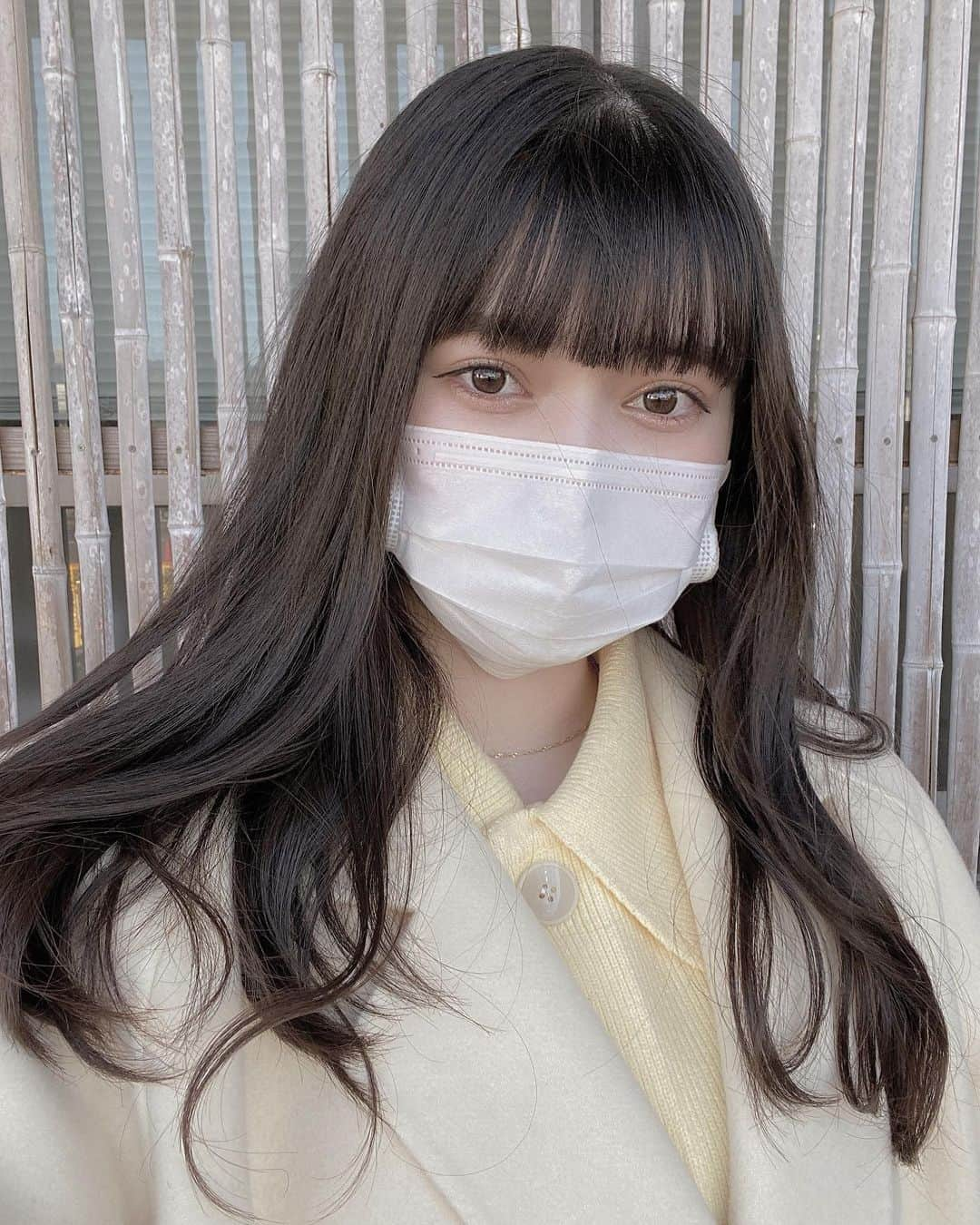 松岡花佳さんのインスタグラム写真 - (松岡花佳Instagram)「ストレート卒業した！🕊  毎日オムレツ食べたい卵料理だいすき🍳  お洋服あんまり載せてないからあれだけど、 普段はほとんどパーカーとかスウェット着てるよ  珍しい感じのフクの時ばっかり載せてるんだ〜笑  どんなイメージなんだろって気になる可愛いお洋服着てるイメージあるのかな〜🤔」11月10日 21時36分 - hanakamatsuoka