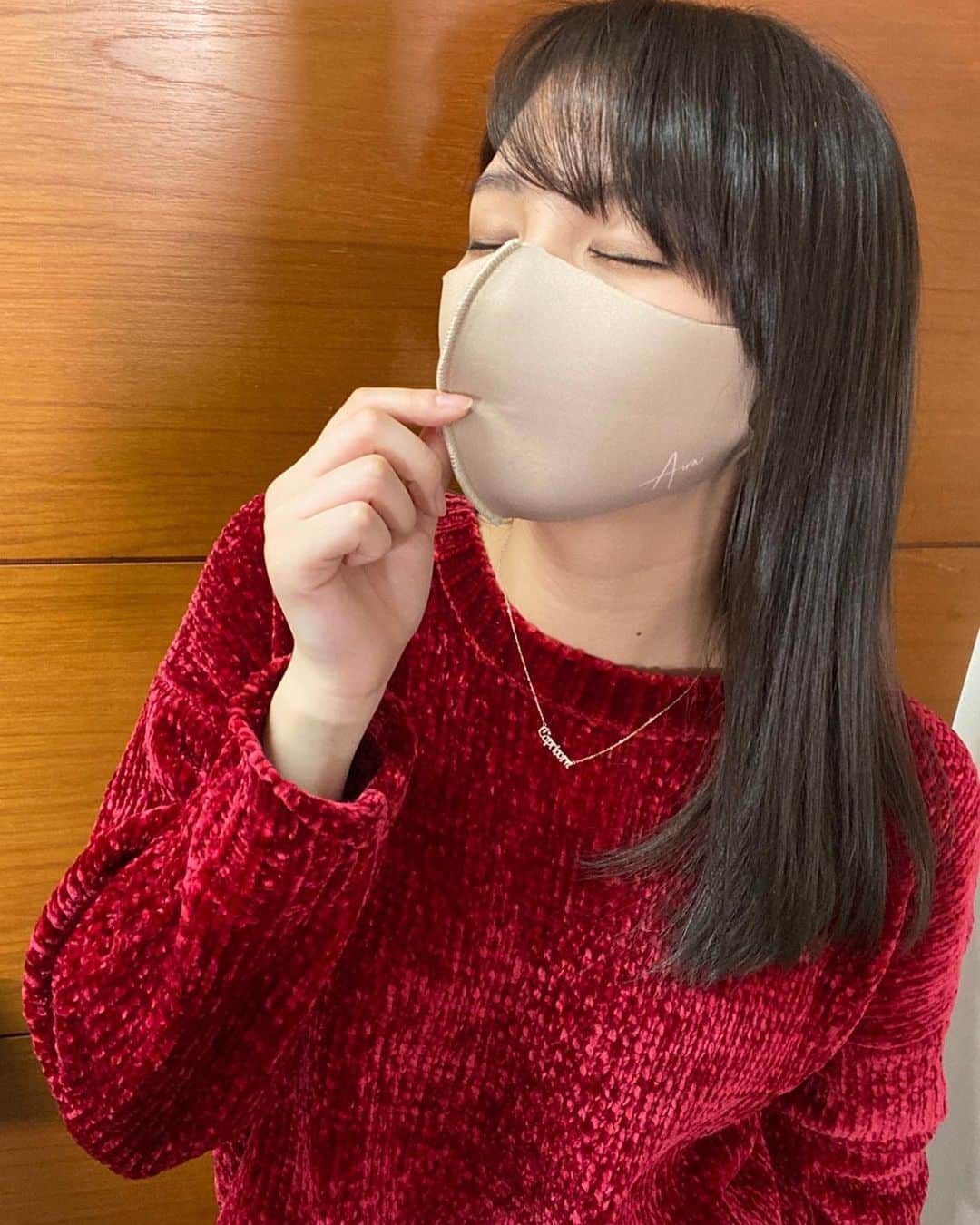 愛来さんのインスタグラム写真 - (愛来Instagram)「︎︎☁︎︎  "Dear you" Official Mask  つけた感じはこんな感じです😷🤎  はるえ商店にて11月12日(木)13時までです！ よかったらGETしてください☺️  #生誕グッズ #マスク」11月10日 21時50分 - amefurasshi_aira_official_