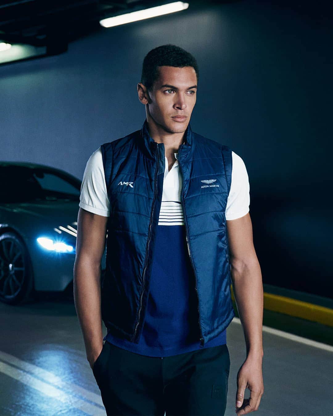 ハケットのインスタグラム：「Find the way to be the best dressed with our ultimate car coat—one of our latest pieces from our Aston Martin collection. #STAYHackett」