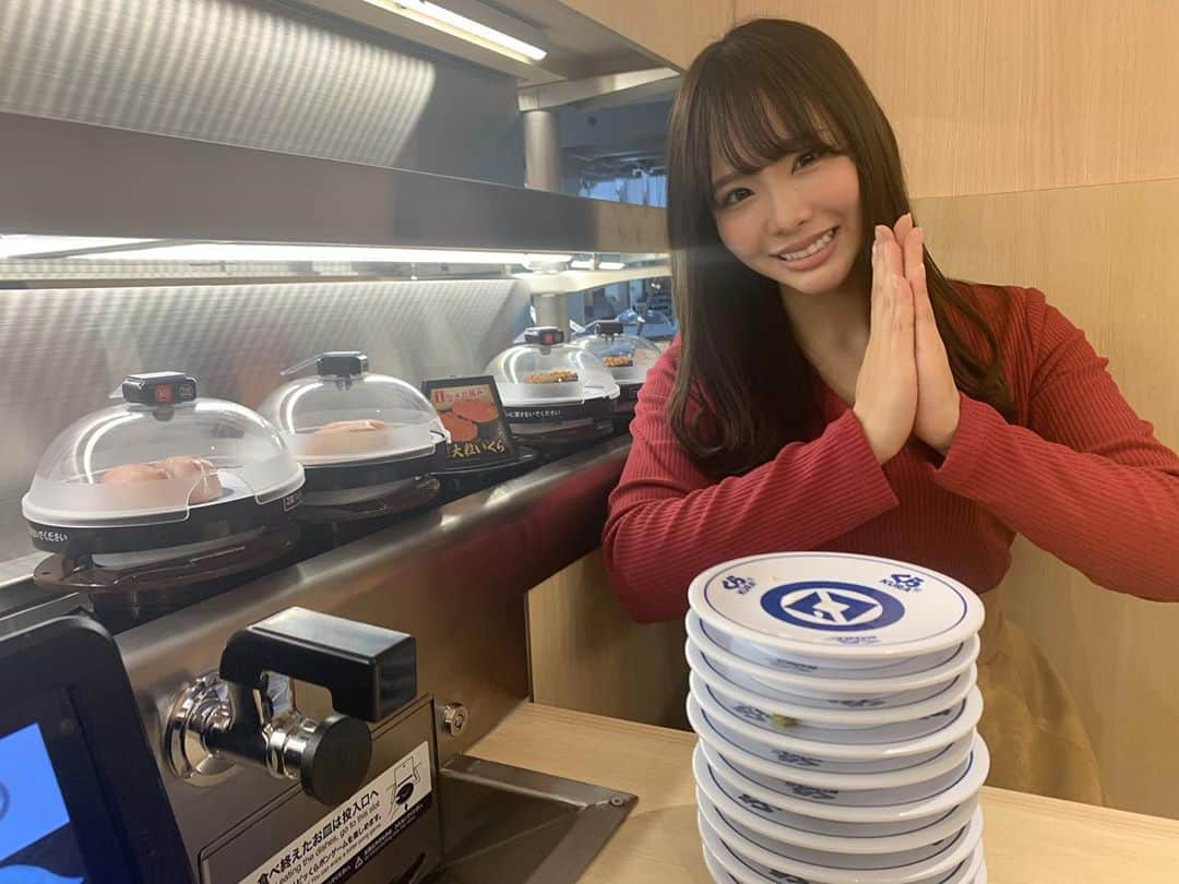 松村香織さんのインスタグラム写真 - (松村香織Instagram)「Japan Walker HKさんの 取材でくら寿司へ🍣  https://youtu.be/68486wtt36Q  浅草のお店は 凄かった〜👏✨  今ならば 無限くら寿司したいな🥺」11月10日 22時23分 - kaotan_0117