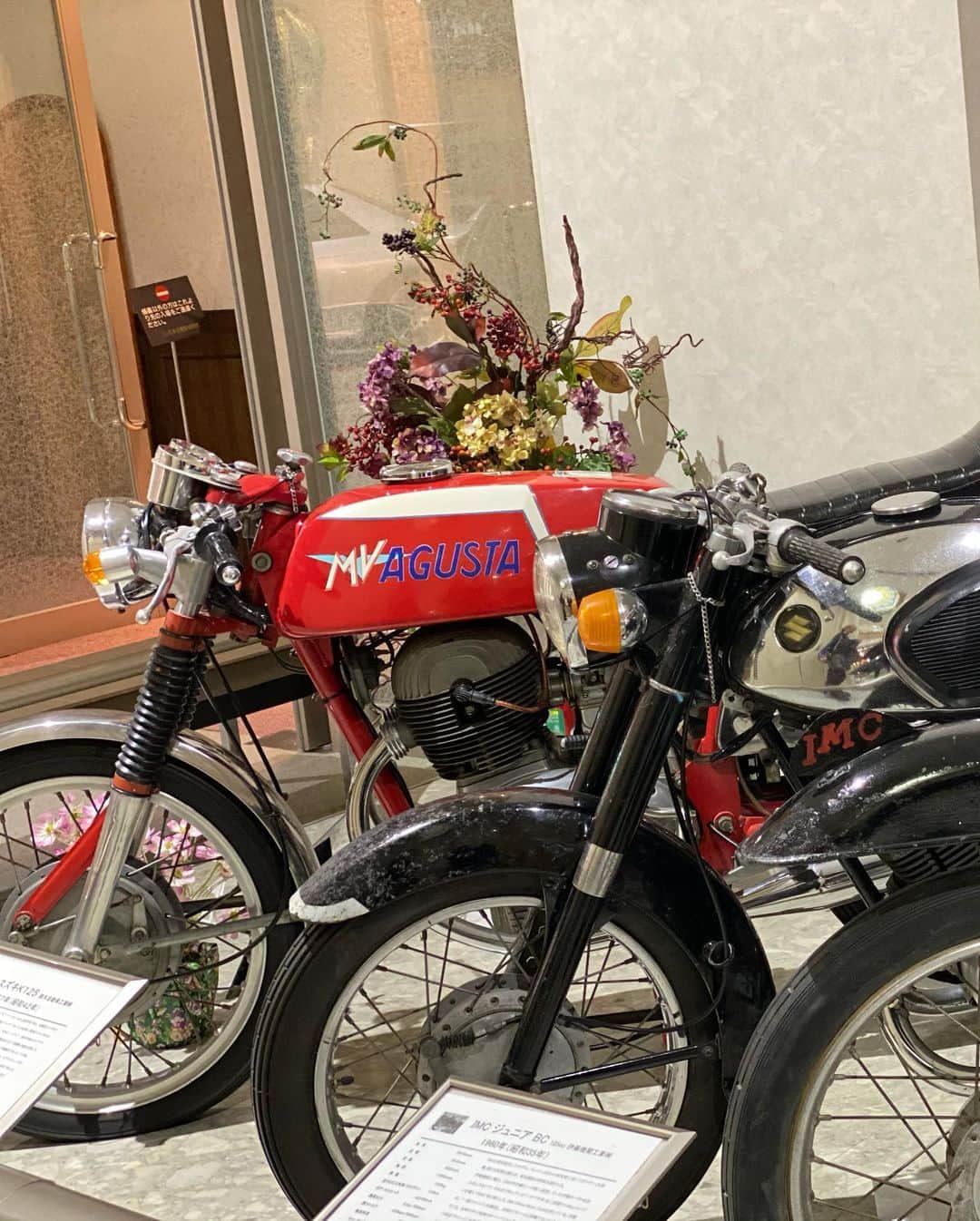 CAMIRAさんのインスタグラム写真 - (CAMIRAInstagram)「めちゃagustaかわいい〜🤣日本自動車博物館で許可をもらって抱きついて跨らせて頂きましたっ😭❣️最高でした🤤 #日本自動車博物館#アグスタ#mvagusta#バイク女子#バイクが好きだ」11月10日 22時34分 - camila.528