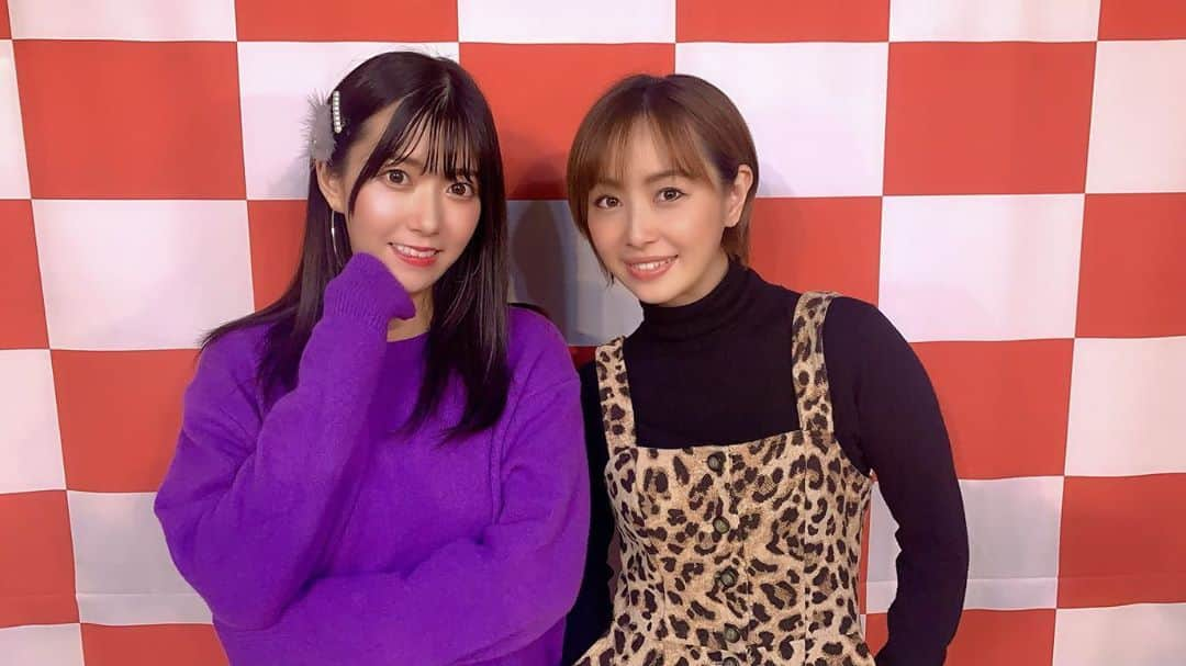 夏奈子のインスタグラム：「まうかな倶楽部❤️ 毎月第二火曜日生配信⭐️ 今日で37回目でした！！ 見てくださった皆様 ありがとうございました(^^)  3年間も楽しく、まうかな倶楽部ができて幸せ❤️  今年ラストは12月8日❣️ 20時からぜひ見てね！ 観覧もたくさん お待ちしてます⭐️  #まうかな #まうかな倶楽部 #生配信 #相方 #大好き #ずっと友達 #感謝 #ファンの皆さんに感謝  #ありがとうございます #love」