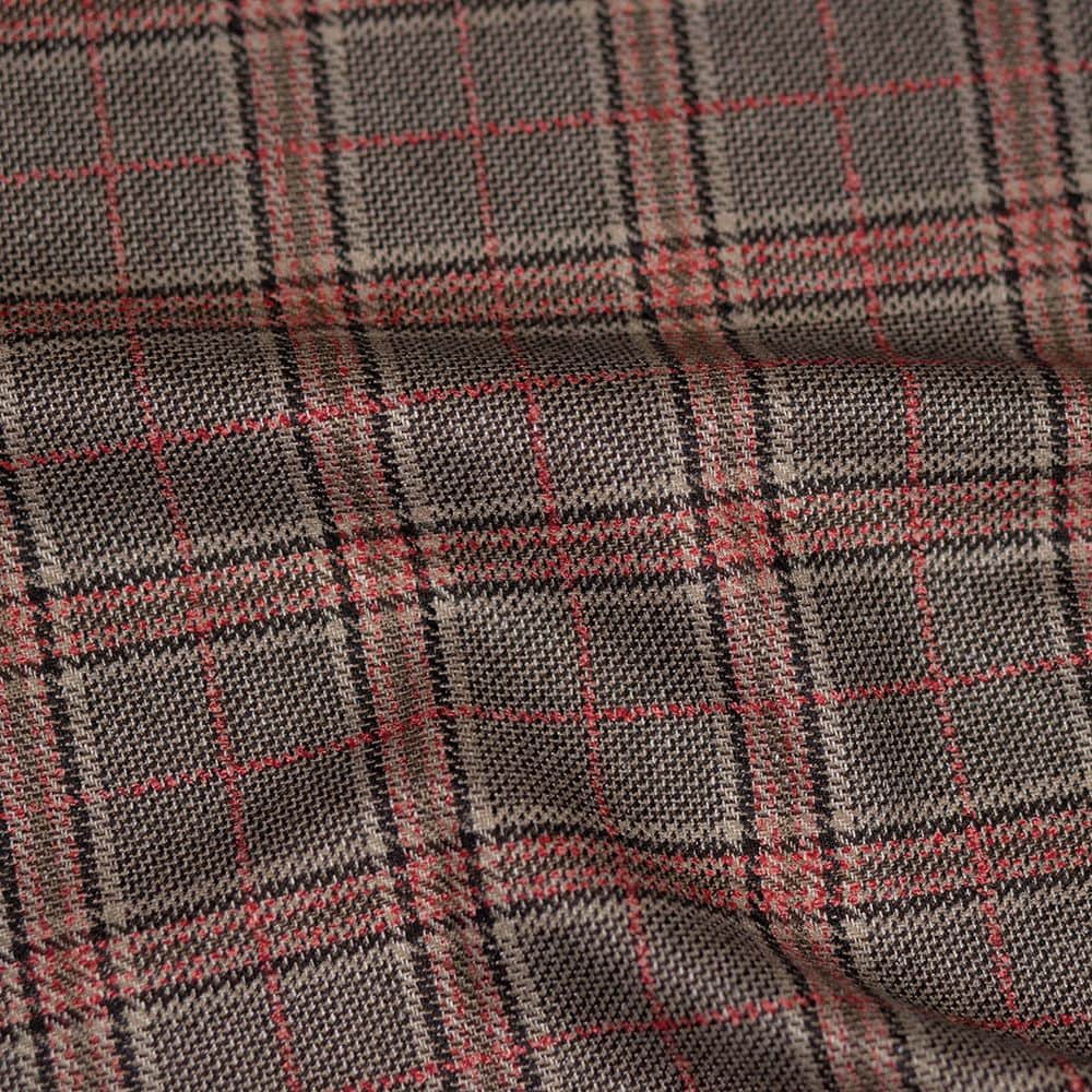 ドーメルさんのインスタグラム写真 - (ドーメルInstagram)「[BEST SELLER] The new Dorsilk Red is especially good for soft, warm jackets, and thanks to its particular material and weave, it remains soft and airy.⁣ To give this exceptional cloth a strong identity, Dormeuil uses a decorative yarn that creates a modern, unusually elegant fabric.⁣ Reference 779350 with strong design, easy to wear with reference 770102.⁣ .⁣ .⁣ 📸 by @clementine_sp⁣ .⁣ .⁣ #dorsilkred #woolandsilk #silk #wool #jacket」11月10日 22時50分 - dormeuil1842