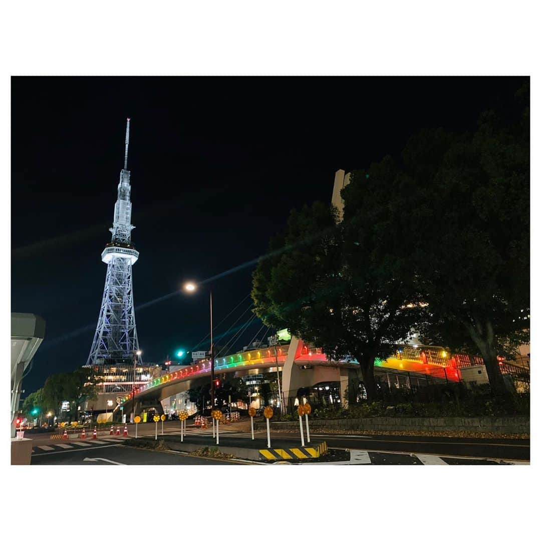 平山雅さんのインスタグラム写真 - (平山雅Instagram)「名古屋のレインボーブリッジ🌈 #名古屋 #栄 #久屋大通パーク  #hisayaodoripark  #名古屋観光 #夜景  #名古屋にもあるんだぞっ #レインボーブリッジ #かくレインボーブリッジ」11月10日 23時09分 - miyabi_hirayama114