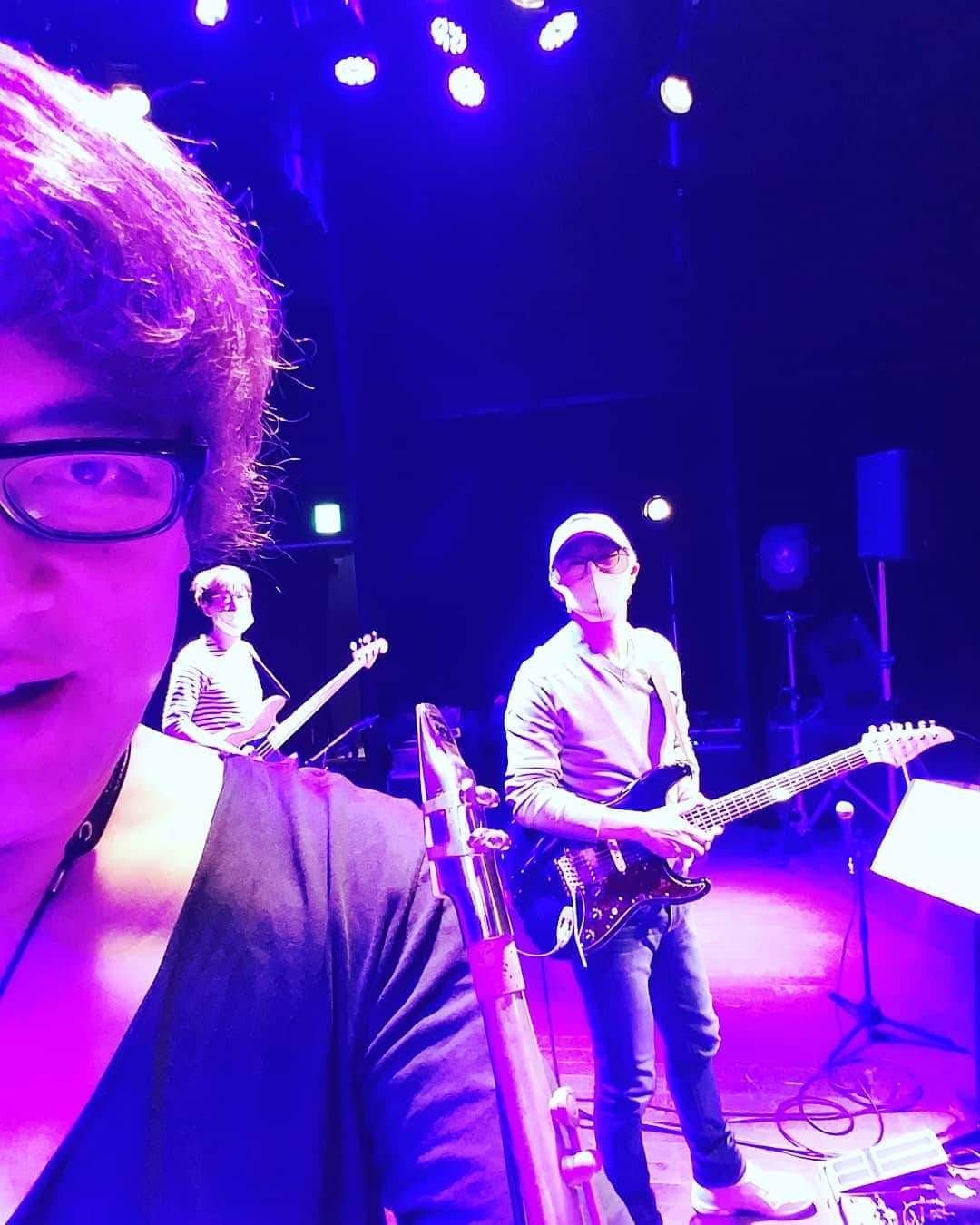勝田一樹のインスタグラム：「本日のこっそりショットは、  増崎さんです✨  #増崎孝司  #勝田一樹 #ディメンション #dimensionjazz  #dimensionfusion」