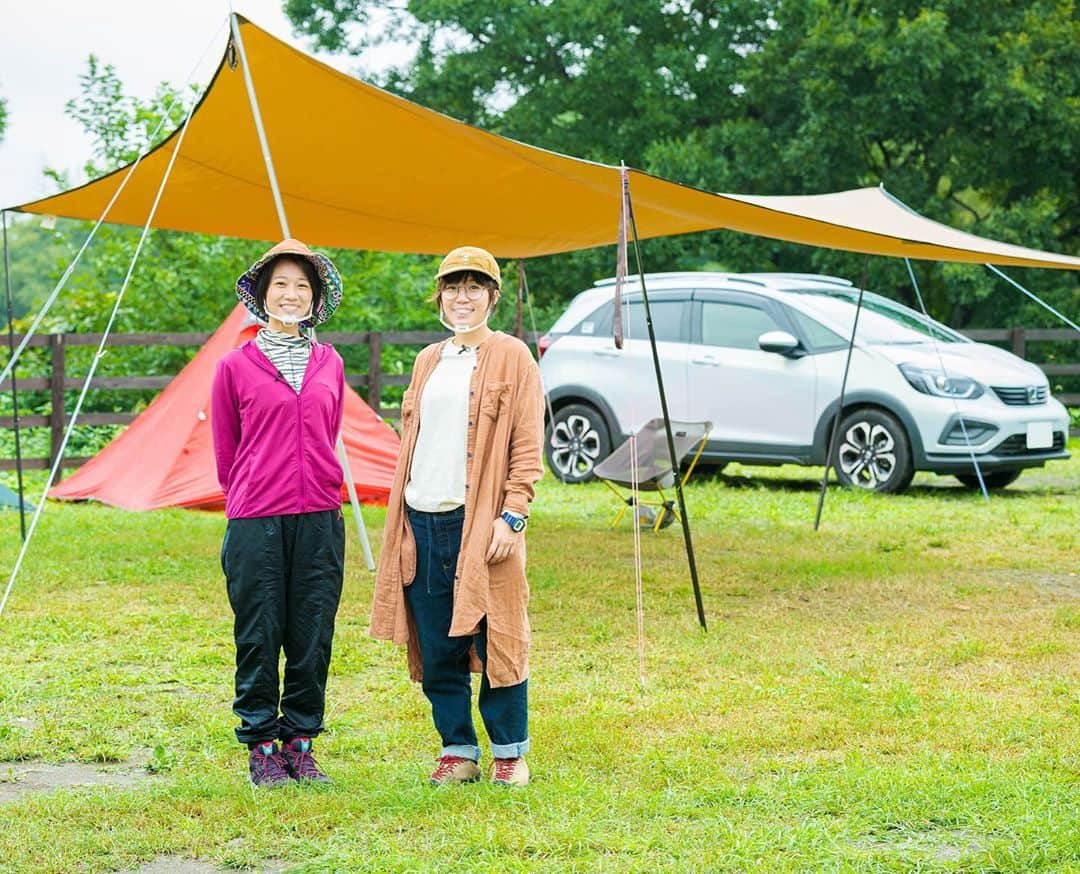 太田唯さんのインスタグラム写真 - (太田唯Instagram)「@tfm_hondasmilemission 🍳🍁﻿ photo:Ryo Tanahashi﻿ ﻿ あしたは朝8:10〜﻿ TOKYO FMにて 「Honda Smile Mission」﻿ 女子ソロキャンプvol.4が放送です🚙🏝🌈﻿ ﻿ 明日でいよいよ最終回！﻿ キャンプの醍醐味"焚き火"と"おやすみ篇"です﻿ 動画と合わせてぜひ聴いてくださいませ🌾﻿ ﻿ ﻿ #hondaキャンプ  #camp #camping #fit  #キャンプ #女子キャンプ #アウトドア  wear: #nikeacg」11月10日 23時05分 - yuiohta.official