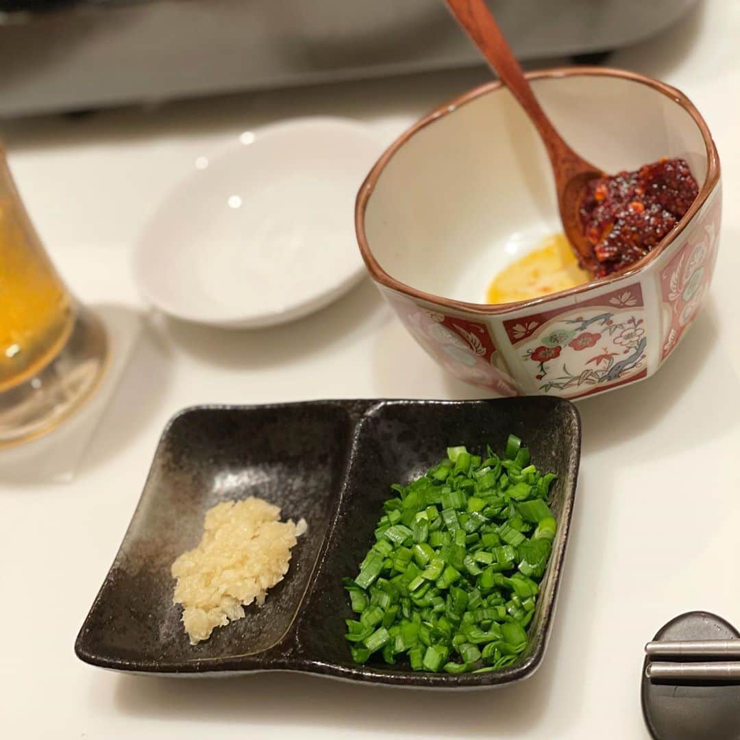 吉田美紀さんのインスタグラム写真 - (吉田美紀Instagram)「・ ・ 冬も近づきお鍋の季節に。 大好きな“タッカンマリ” ・ ヘルシーだし美容にもいいし いいことヅクメ❤︎❤︎ ・ 定額でおかわり自由なの･:*+. といってもそこまで食べられないのが残念。。 ・ タレを自分でアレンジして食べられるのも楽しい！！ ・ これからがお鍋の季節！本番^ ^ 沢山伺いたいと思います♫ ・ #tokyogourmet #takkanmari #タッカンマリ #青龍樹 #お鍋 #東京グルメ」11月10日 23時11分 - miki__yoshida