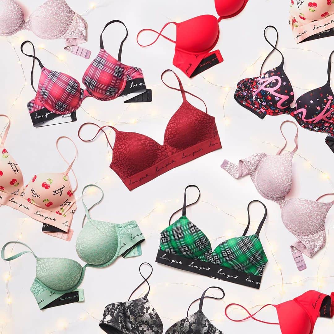 Victoria's Secret PINKさんのインスタグラム写真 - (Victoria's Secret PINKInstagram)「Treat yourself! 🤗 Score Wear Everywhere Bras for $19.95 (our lowest price of the year!!) rn in stores and online‼️」11月10日 23時11分 - vspink