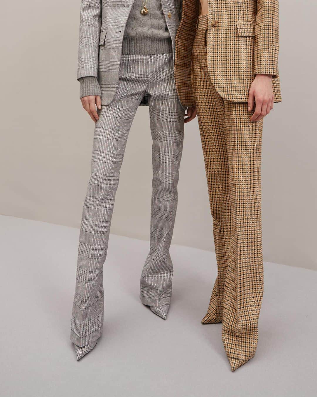 のインスタグラム：「Elevate your business suit with a Prince of Wales fabric enriched by glitter threads from #FW2021 collection.  . . . #ErmannoScervino #FW2021 #Tailoring」