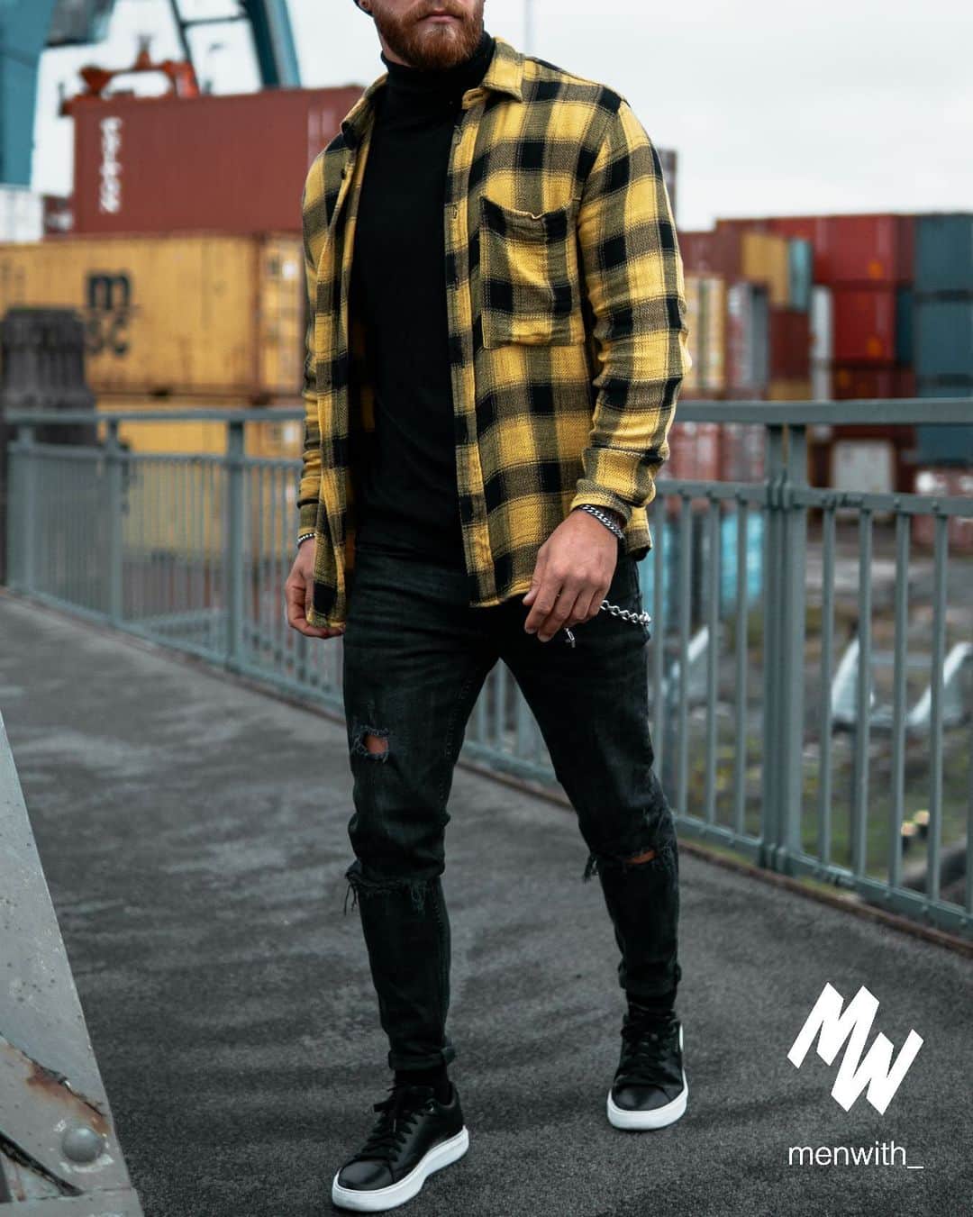 Men Withのインスタグラム：「Cool photo of our dear friend @rbn.amigo 👌🏽 #menwithstreetstyle」