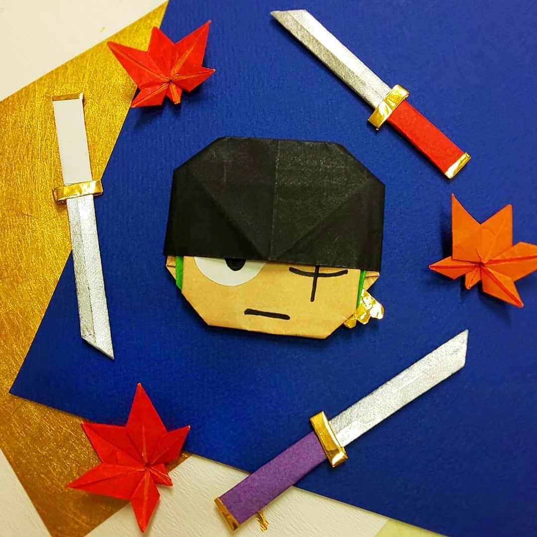 One Pieceスタッフ公式さんのインスタグラム写真 One Pieceスタッフ公式instagram 今日11月11日は ゾロの誕生日 そして11月11日は おりがみの日 というわけで ゾロを折り紙で つくってみた ゾロ誕生祭 Onepiece ワンピース 漫画