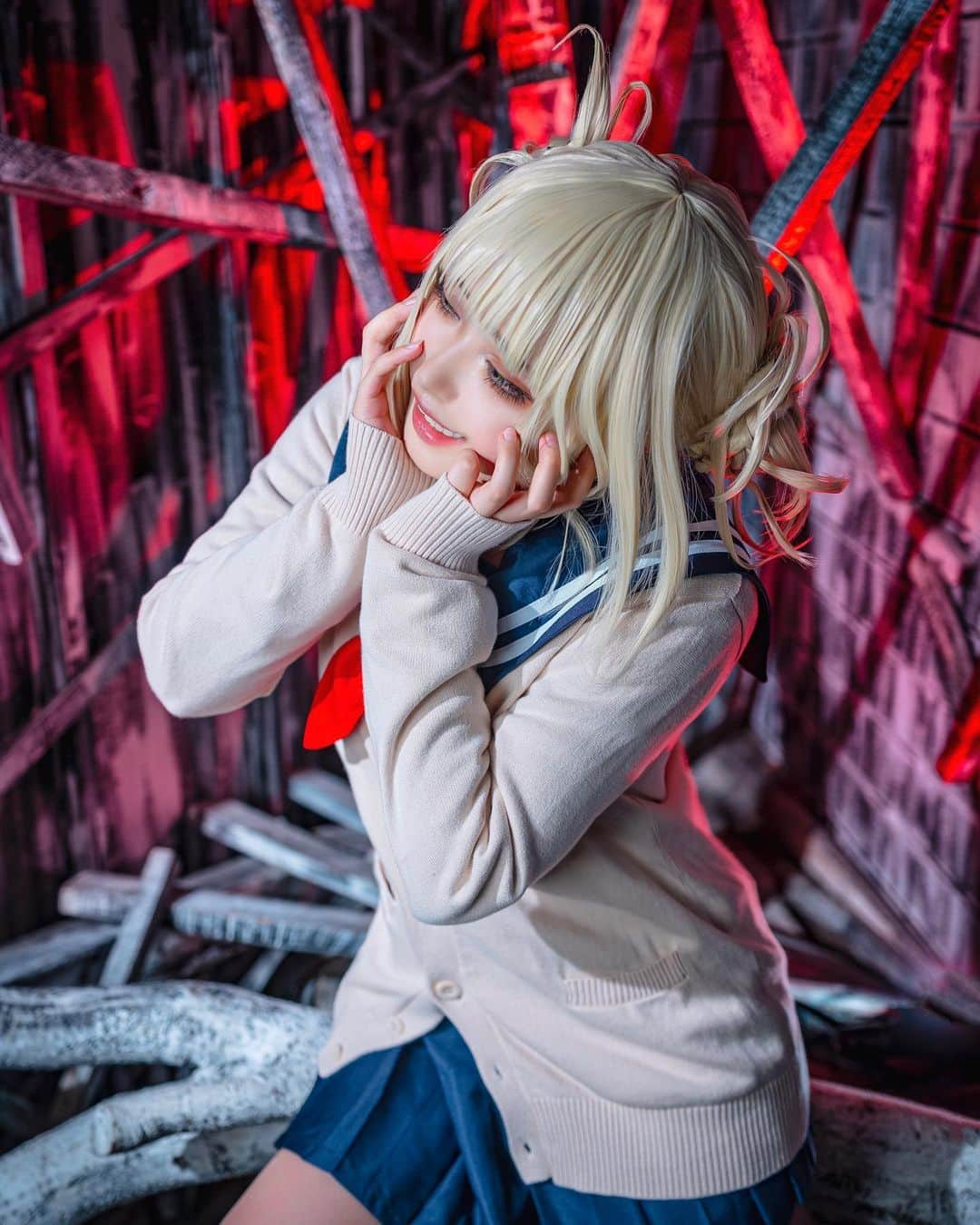 あまにのインスタグラム：「好きな人と同じになりたいよね ・ ・ ・ #togahimiko #himikotoga #myheroacademia #コスプレ #cosplayersofinstagram #cosplay #cosplayer #himikotogacosplay #僕のヒーローアカデミア #ヒロアカ #角色扮演 #トガヒミコ #myheroacademiacosplay #japanesegirl」