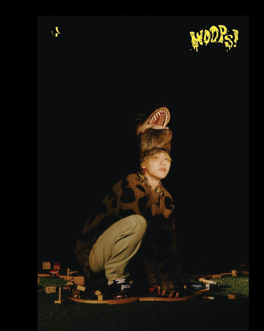 スンヨンさんのインスタグラム写真 - (スンヨンInstagram)「WOODZ THE 2nd MINI ALBUM [WOOPS!] WHAT’S INSIDE YOU? CONCEPT PHOTO  ALLERGY ver. 🖤 201117 06:00pm」11月11日 0時09分 - woodz_dnwm