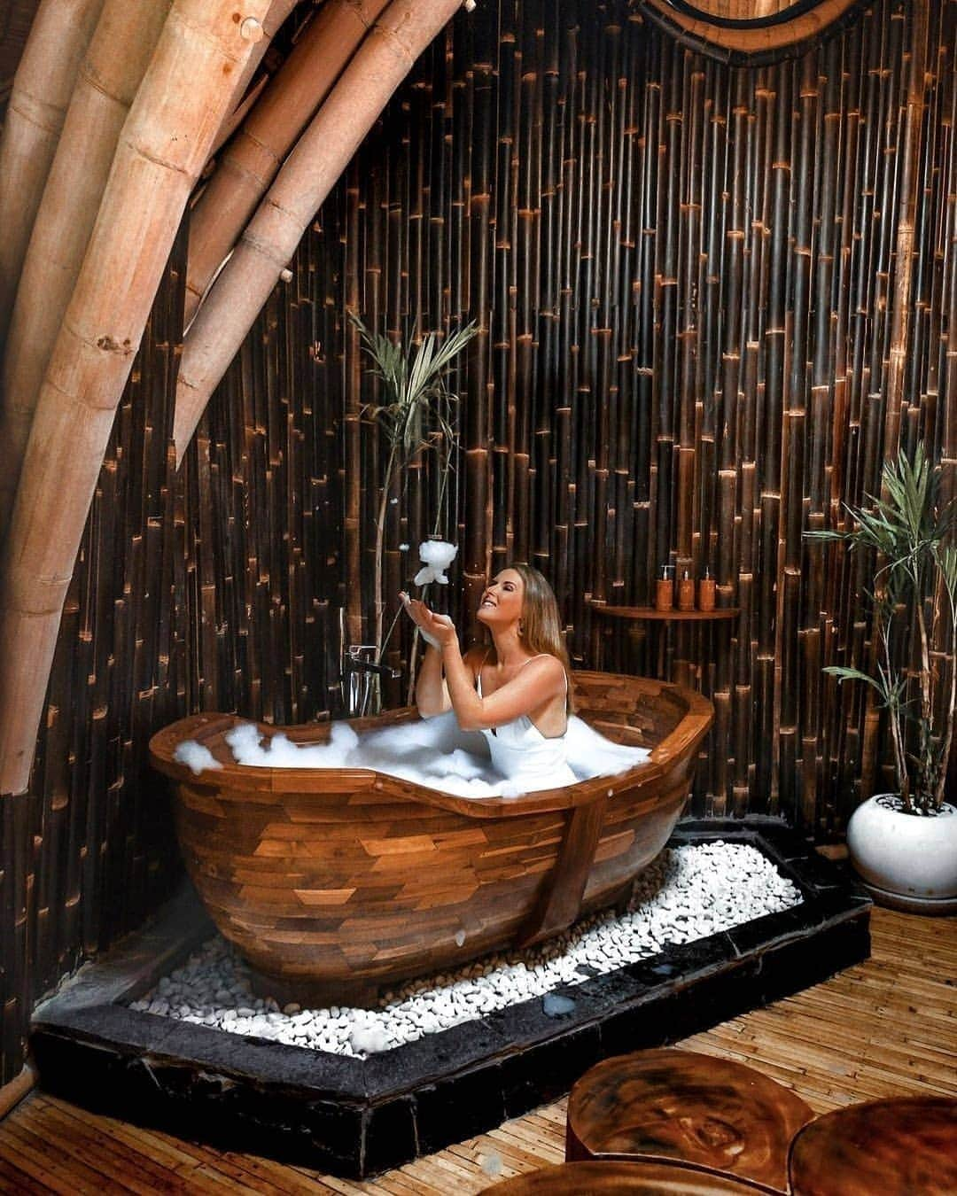 BEAUTIFUL HOTELSさんのインスタグラム写真 - (BEAUTIFUL HOTELSInstagram)「Comfort and luxury with nature in mind! Ulaman Eco Retreat aims to be environmentally conscious in its practices—from bamboo villas to recycling and composting, creating an eco-friendly stay in Bali. 🍃  Each villa has its own salt water pool and has gorgeous views of the Balinese rice paddies and forest. The entire property can accommodate 22 guests, ideal for intimate weddings, couples and families.   Can't wait for Bali to open? Bookmark this for your next trip. 🔖  📸 @alifeiimagined @agirlwhoblooms @ulamanbali 📍 @ulamanbali, Indonesia」11月11日 0時11分 - beautifulhotels