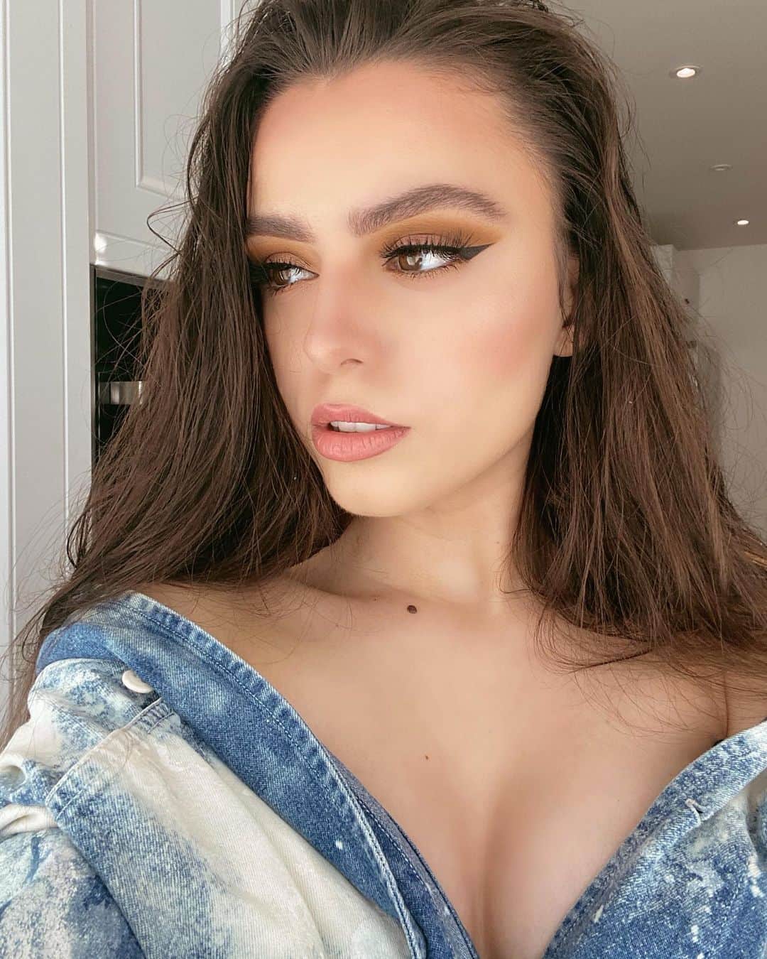 シェール・ロイドのインスタグラム：「I think about you all the time...」