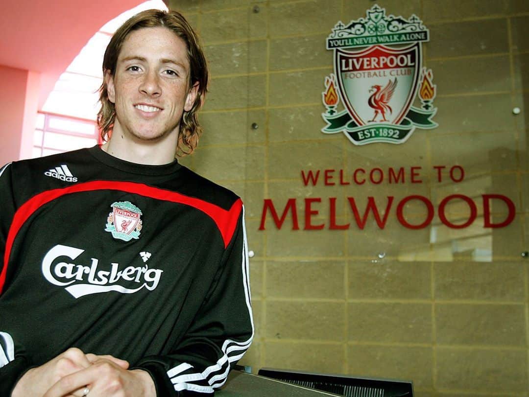 フェルナンド・トーレスのインスタグラム：「Many stories and memories will stay within the walls of #Melwood YNWA」