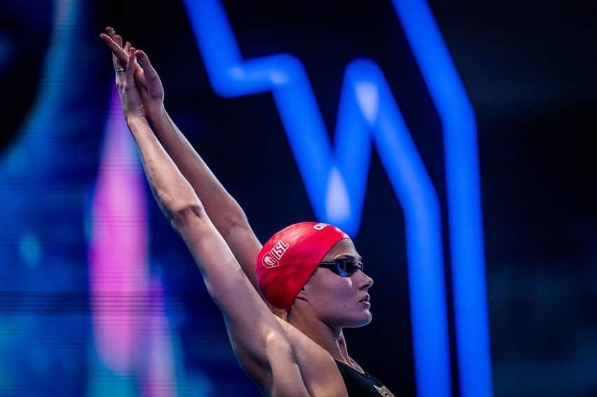 ズザンナ・ヤカボスさんのインスタグラム写真 - (ズザンナ・ヤカボスInstagram)「feeling blessed to be here and get tired. it means im able to do what i love 🏊🏼‍♀️ #nevertakeanythingforgranted #ilovetobetired  📷 @minekasapoglu  ⚡️ @iswimleague  @iswimleague_news  @energystandard  . . . . #isl2020 #iswimleague #aquapower #isl #iswimleagues02 #internationalswimmingleague #energystandard #swim #swimming #swimmer #sport #fit #swimmerslife  #getfit #getfitstayfit  #swimwear #swimsuit #arenawaterinstinct #raceday」11月11日 2時06分 - zsuzsubell