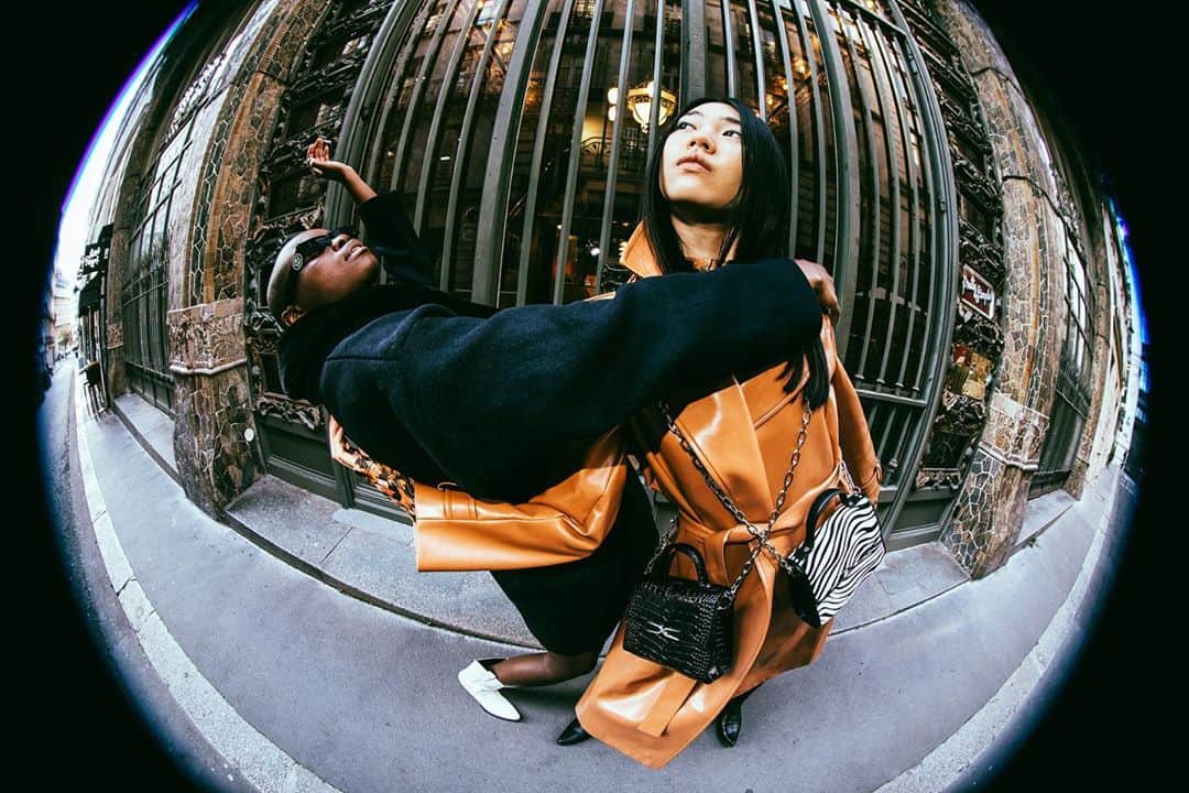 イーチ x アザーのインスタグラム：「Together @eachxother November Drop shot by @saint_ambroise 🖤」