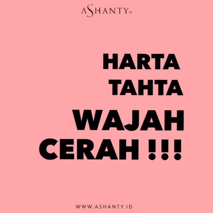 ASHANTY BEAUTY CREAM OFFICIALのインスタグラム：「HARTA, TAHTA, WAJAH CERAH 🌸  Yuk buat ladies dirumah yang bingung banget gimana sih mengatasi masalah kulit wajah yang kusam dan kering. Mulailah rutin merawat wajah menggunakan Ashanty Beauty Cream Whitening Series 😍  Membuat wajah lebih sehat, cerah, bebas kusam, lembab dan lembut ✨  _____________________________ Informasi dan pemesanan  Ashanty Beauty Cream Chat Via WA : WA: 081293823950 WA: 081287388885 WA: 087778489900 WA: 085781140354 ⚡️ Fast Respons Click Link On Bio Instagram @ashantyid ❣️ ______________________________ #ashantybeautycream #creamashanty #skincareashanty #skincare #skincareartis #skincarelokal #creamwajah #creamperawatanwajah #obatjerawat #jerawat #kosmetik #krimwajah #creamwajah #whiteningcream #ashantyid #ashanty #hartatahtawanita #hartatahta」