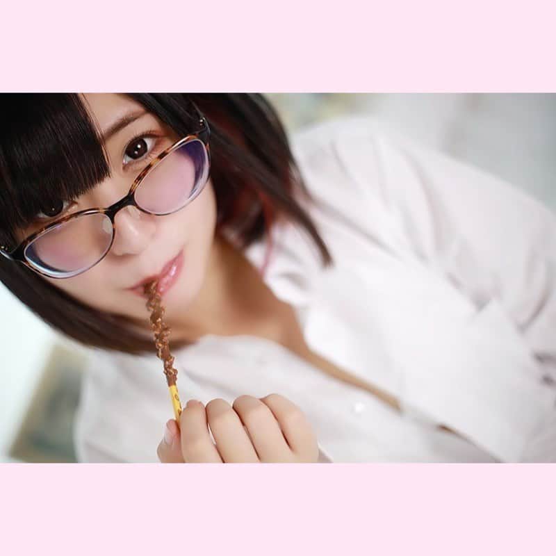 柊木りおのインスタグラム：「ポッキーの日🙌🏻❤️  Today is pocky day🙌🏻❤️  #japanesegirl #japan #followme #likeforfollow #instagood #instagram #instalike」
